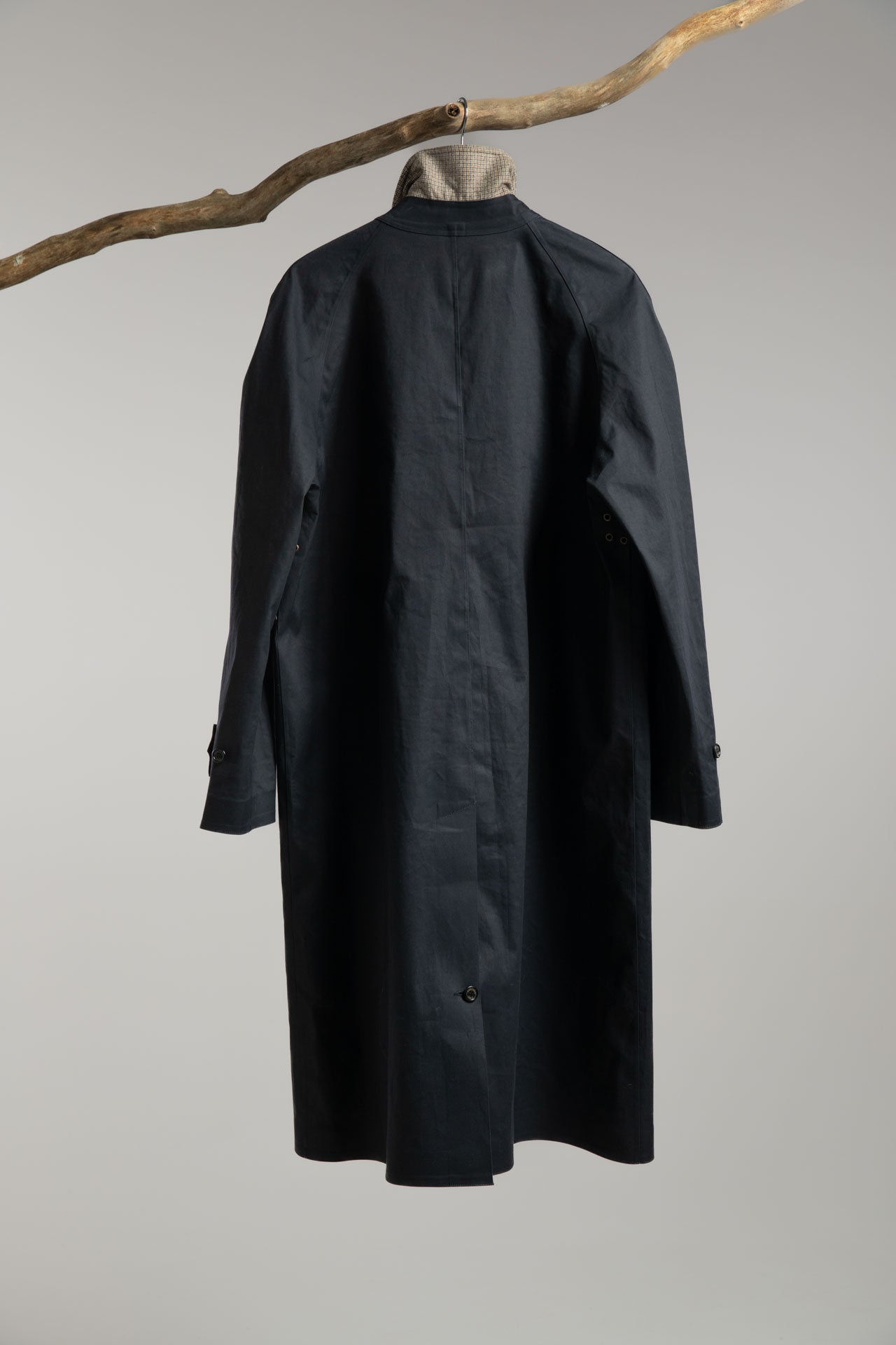 Hancock Article 73 - Single Breasted Long Coat with Newspaper Pockets